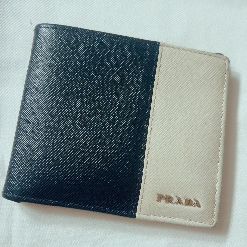 PRADA Wallet